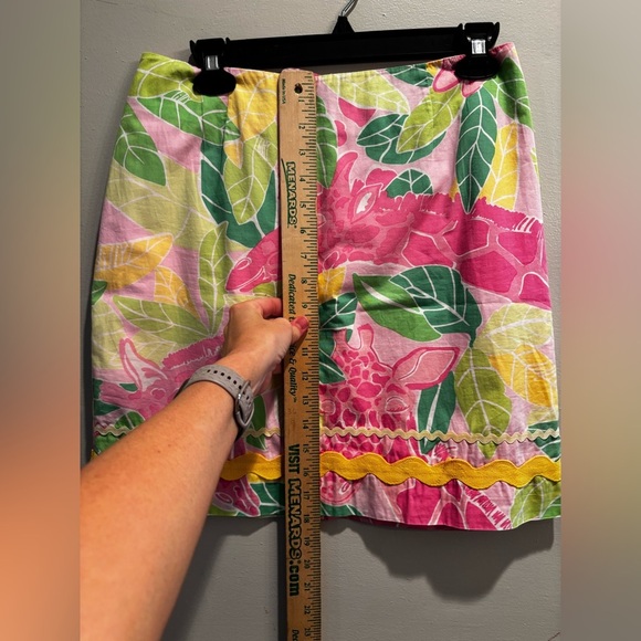 Lilly Pulitzer Pink and Green Leaf Mini Skirt bright size 4 colorful short - Picture 8 of 9